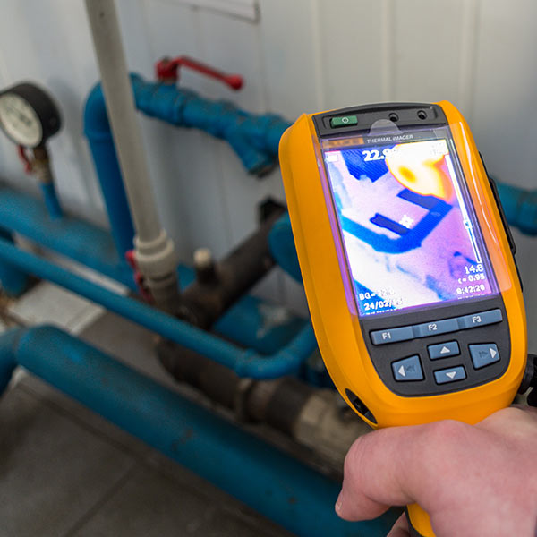 plombier pour la  recherche de fuite d'eau